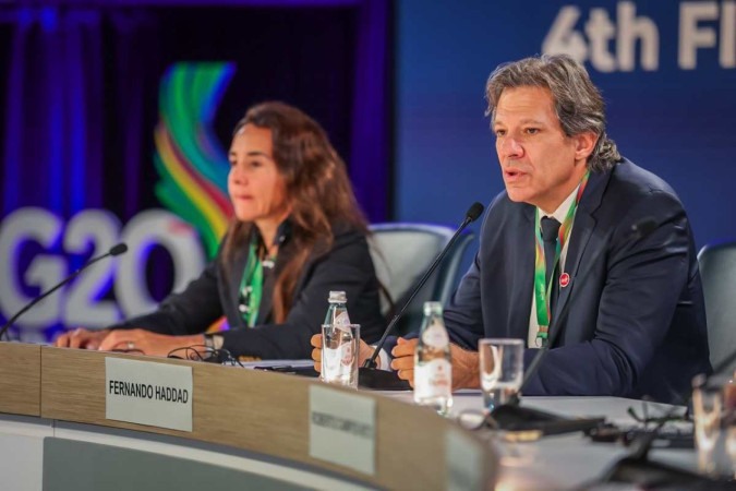 Fernando Haddad falando sobre inflação durante reunião nos EUA.