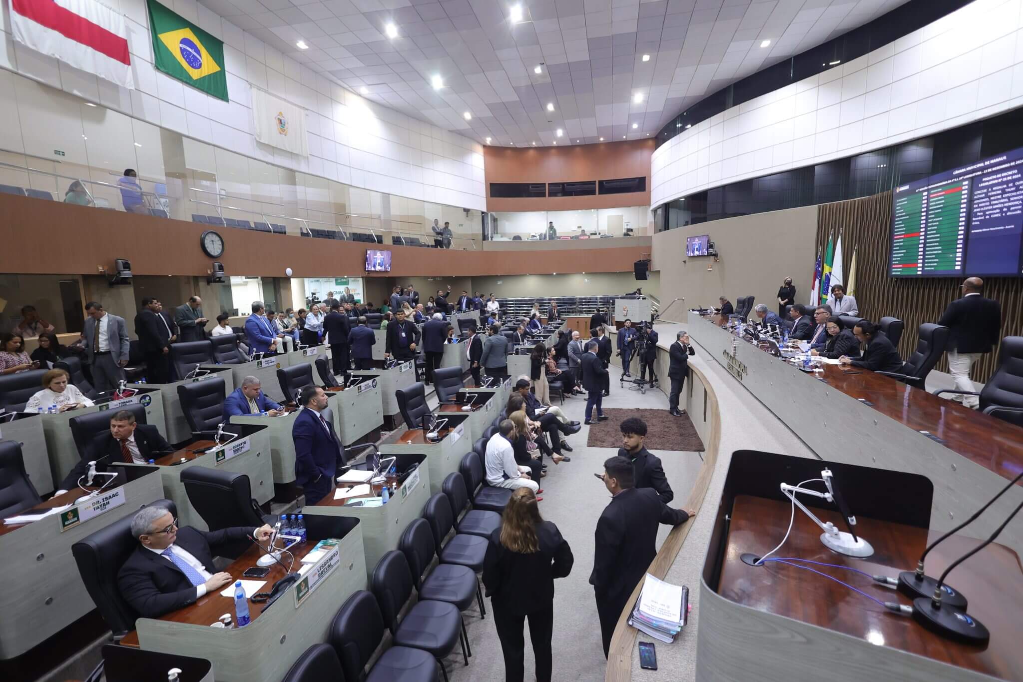 Orçamento aprovado pela CMM dedica maior fatia para educação.