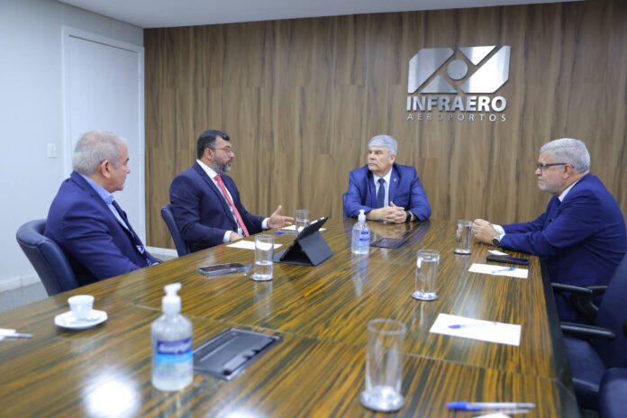 Wilson Lima, reuniu-se com o presidente da Infraero, Rogério Amado Barzellay, para discutir a gestão de aeroportos regionais.