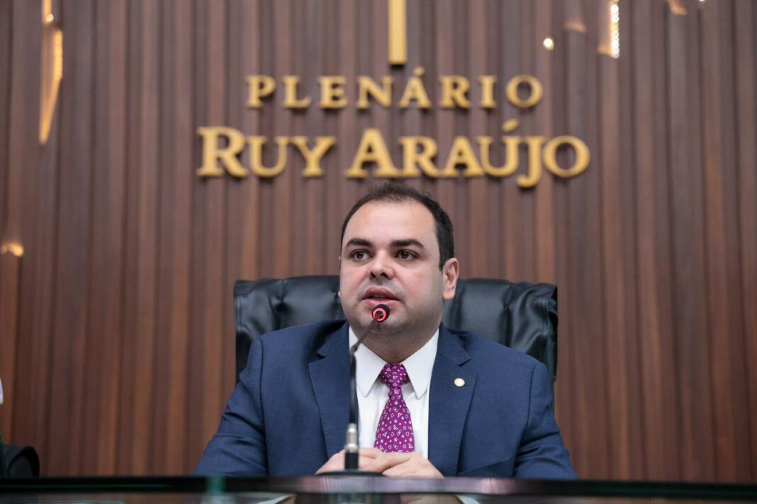 Novo admite legalidade, mas critica condução da reeleição de Cidade