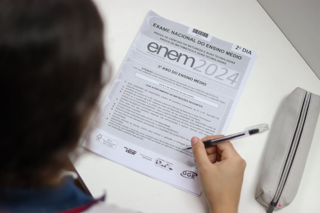 Notas do Enem 2024 servirão para se candidatar ao Sisu, Fies e Prouni.