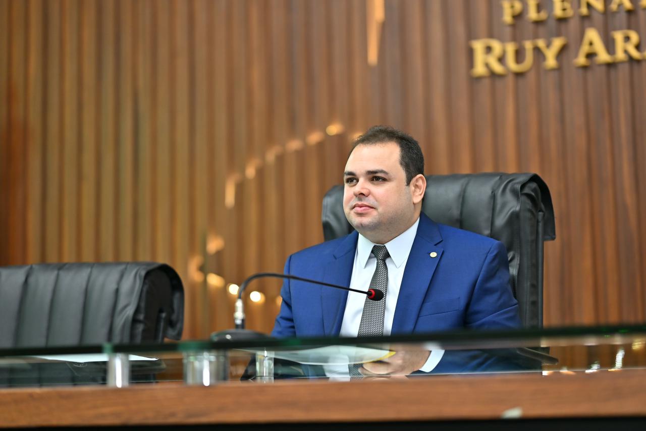 Cristiano Zanin, arquivou nesta terça-feira (11) a ação direta de inconstitucionalidade movida pelo Partido Novo contra a eleição de Roberto Cidade.