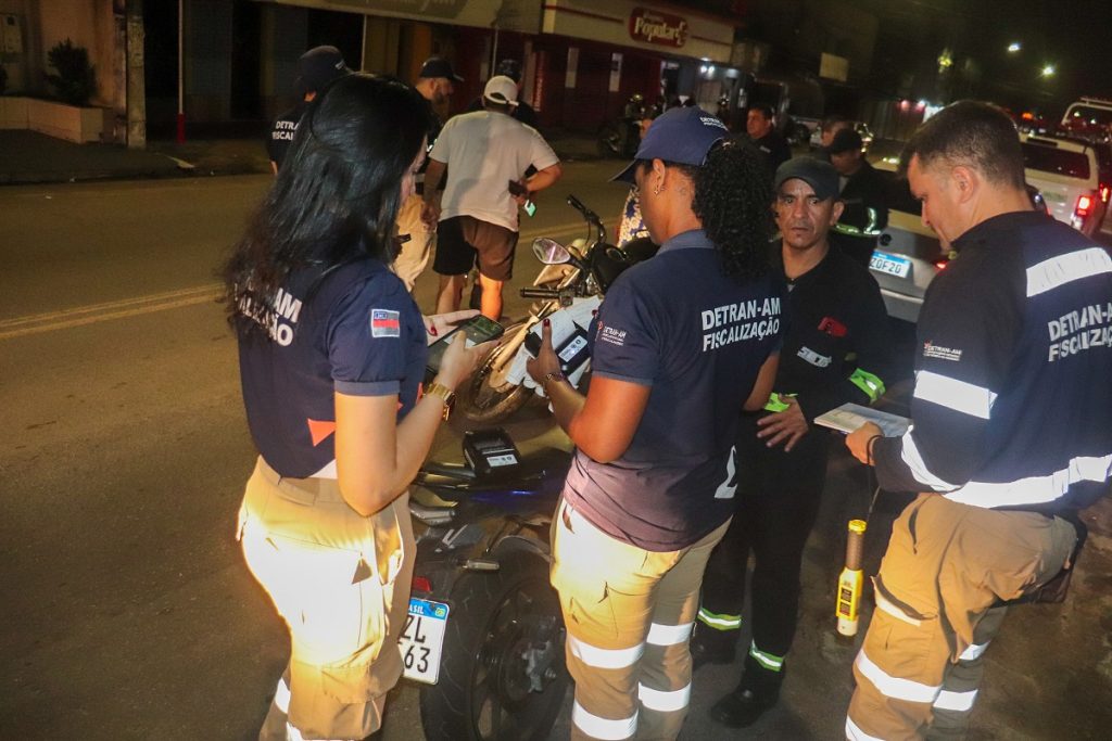 Operação do Detran registrou motoristas alcoolizados, sem documentação e veículos irregulares.