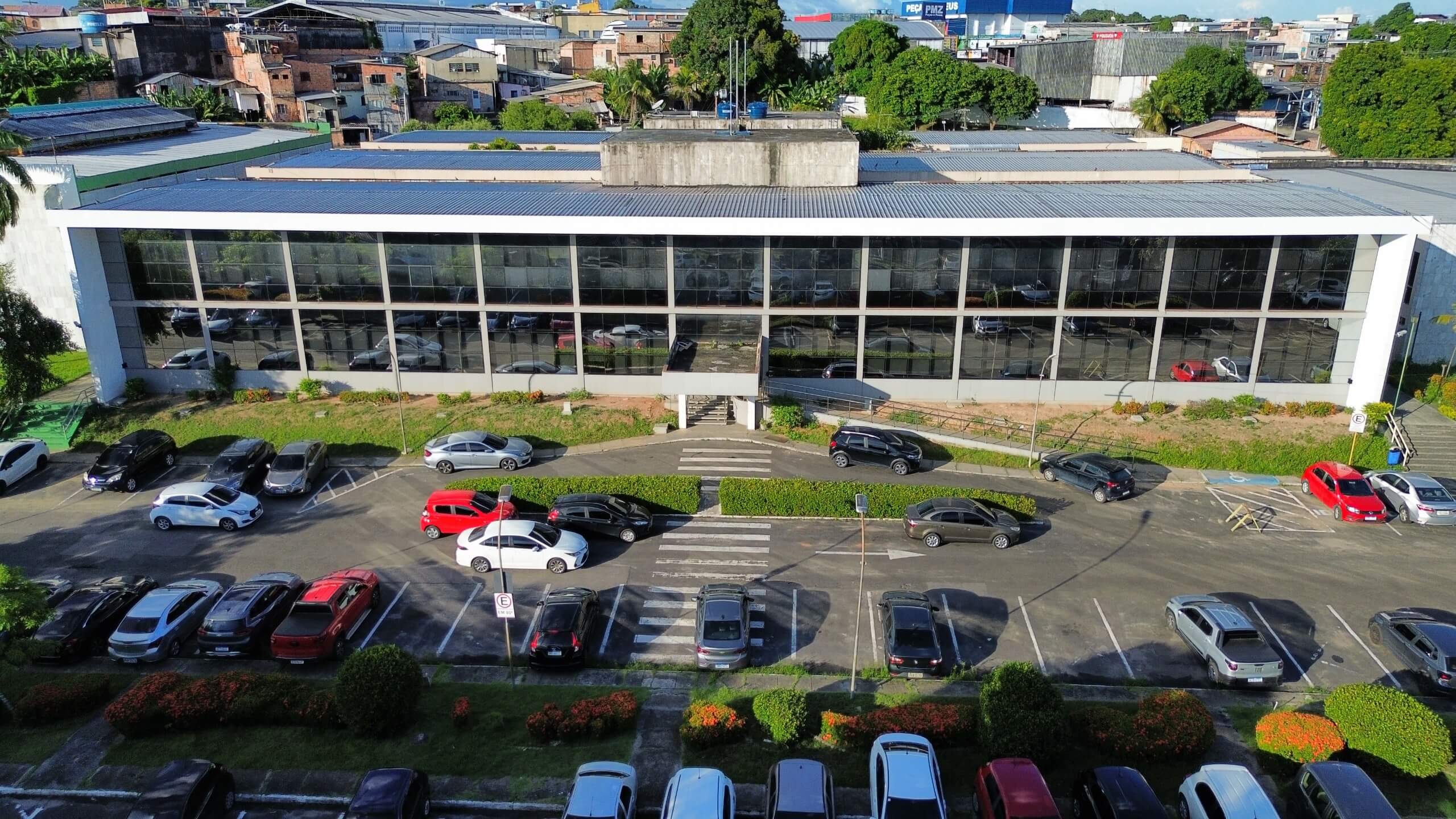 A Câmara Municipal de Manaus (CMM) aprovou, nesta terça-feira (25), o Projeto de Lei nº 117/2025, que estabelece a reforma administrativa da prefeitura.