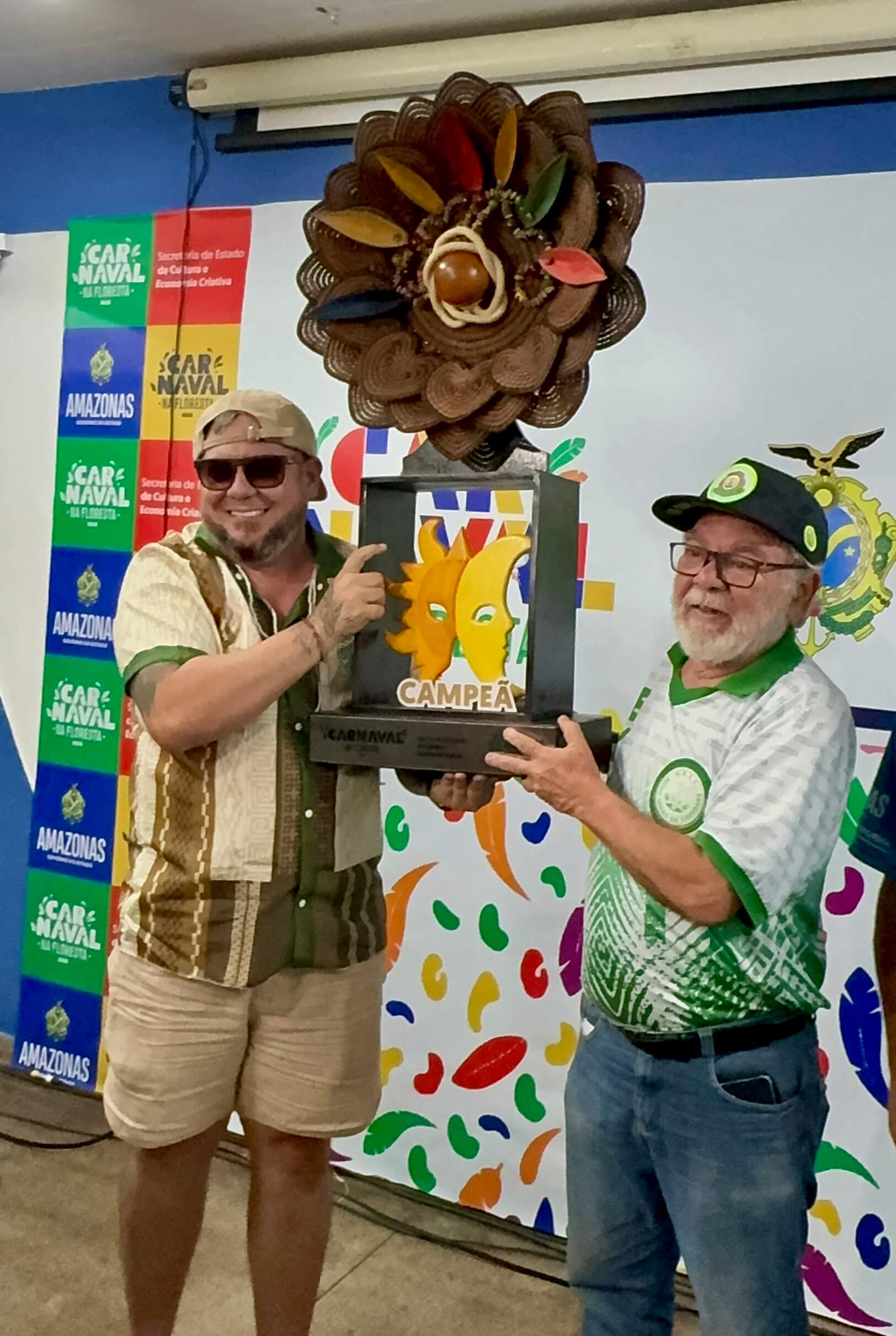 A escola de samba Reino Unido da Liberdade conquistou o título de campeã do Carnaval de Manaus 2025, somando 269,70 pontos.