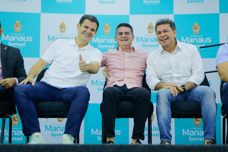 David Almeida, nomeou o professor Júnior Mar como novo secretário municipal de Educação (Semed) e o professor Arone Bentes como subsecretário de Gestão Educacional.