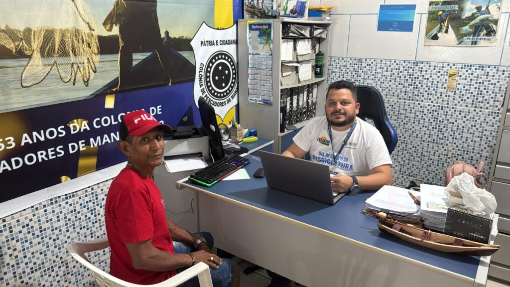 Ação de crédito rural elabora planos de financiamento para pescadores.