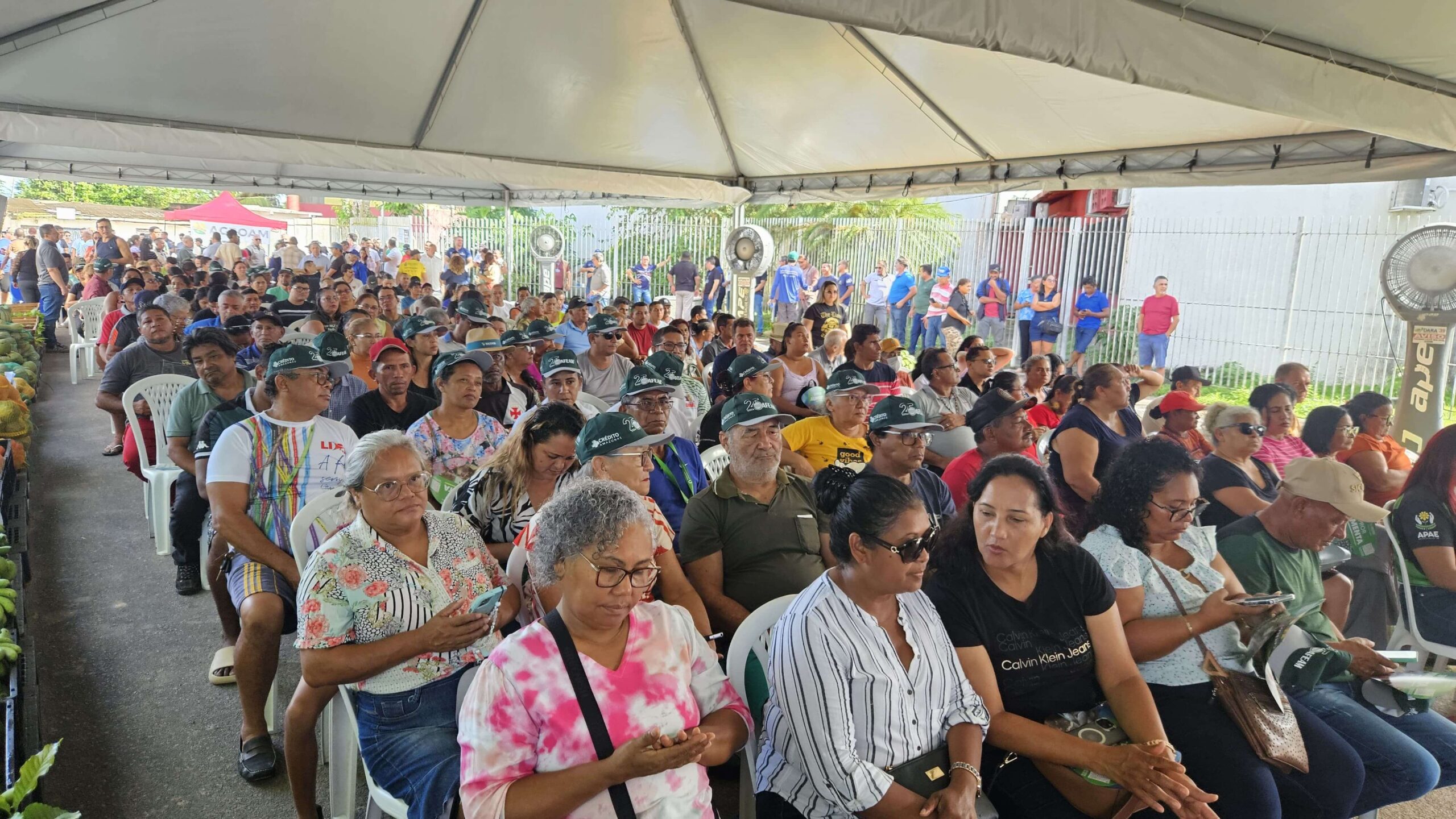 Pequenos produtores rurais do município de Rio Preto da Eva foram beneficiados com a liberação de R$ 1,6 milhão em crédito rural.