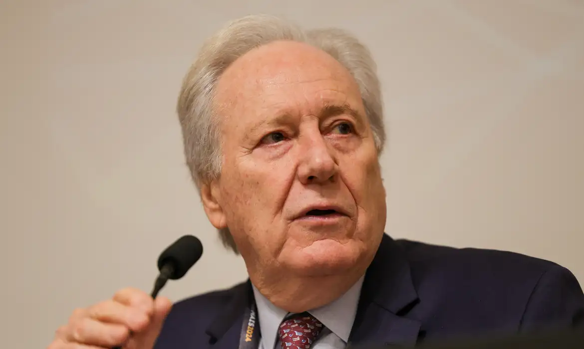 PEC foi entregue à Câmara dos Deputados pelos ministros Ricardo Lewandowski e Gleisi Hoffman.