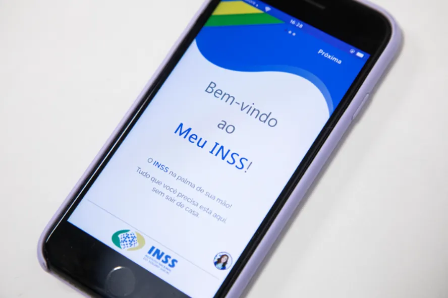 Devolução de valores pode ser solicitada pelo app Meu INSS.