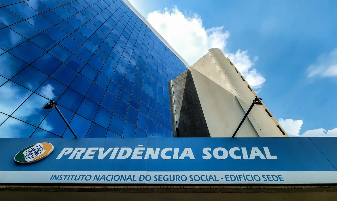 Beneficiários do INSS serão ressarcidos, diz governo federal.