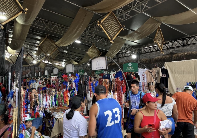 Durante a 5ª Fepiam, uma bebida ancestral tem chamado atenção dos visitantes do 58º Festival Folclórico de Parintins: a Cachaça do Índio.