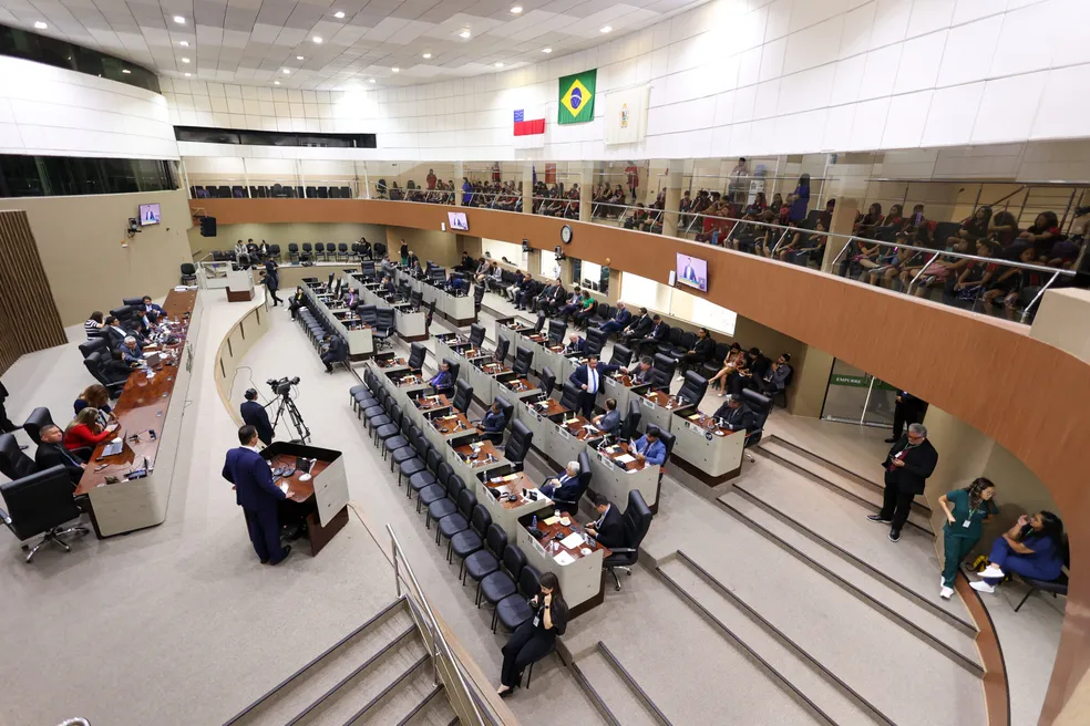 Projeto da LDO de Manaus prevê déficit de R$700 milhões para 2026.