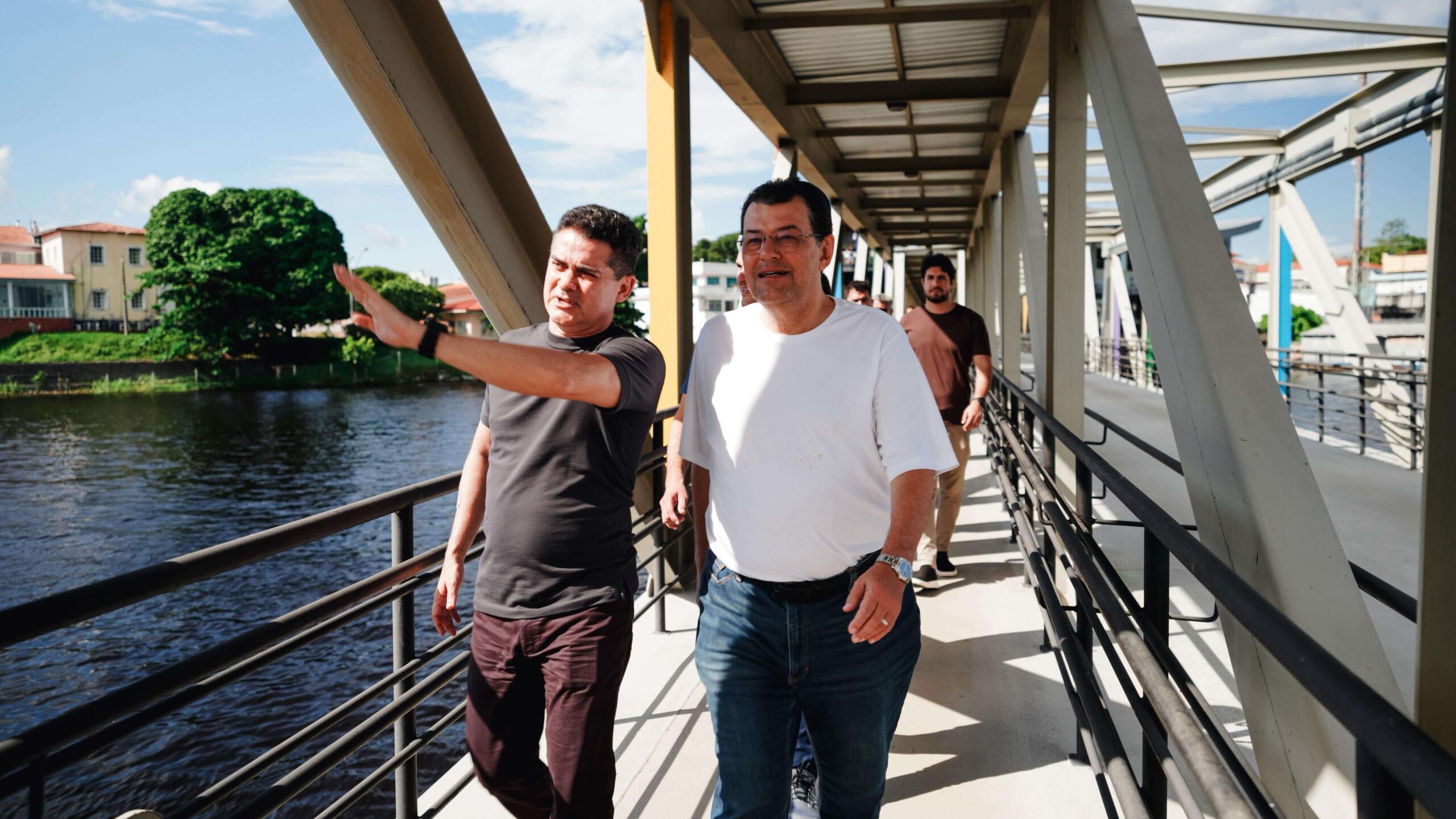 O prefeito de Manaus, David Almeida, anunciou a construção do novo porto da Manaus Moderna, com investimento federal estimado em R$ 900 milhões.