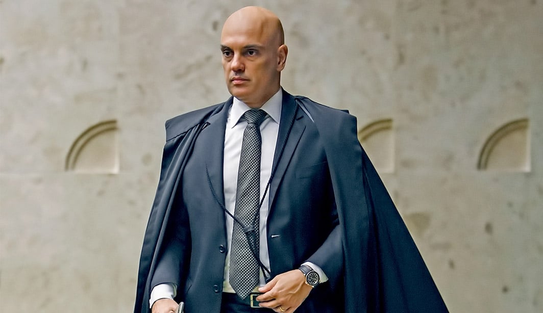 Moraes decreta prisão domiciliar de Bolsonaro