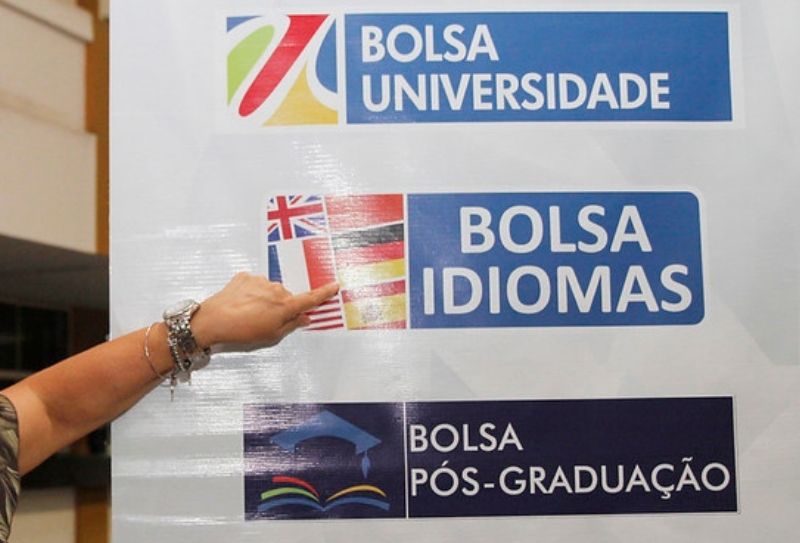 Bolsas cobrem 50%, 75% ou 100% da mensalidade em cursos na capital amazonense.