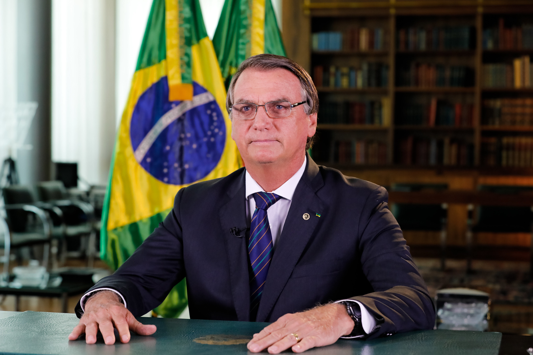 Pen drive foi encontrado no banheiro da casa de Bolsonaro, informou a PF.