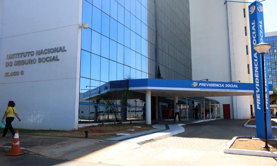 Pagamento a aposentados será realizado pelo INSS no dia 24 de julho.