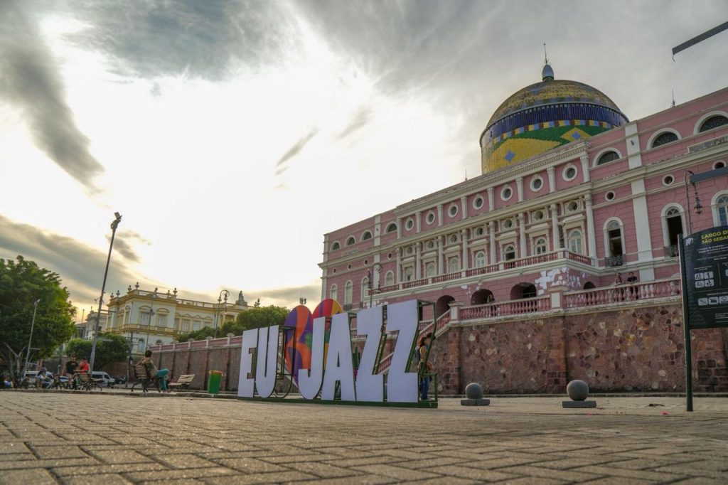 Festival de Jazz inclui também uma feira cultural e gastronômica.