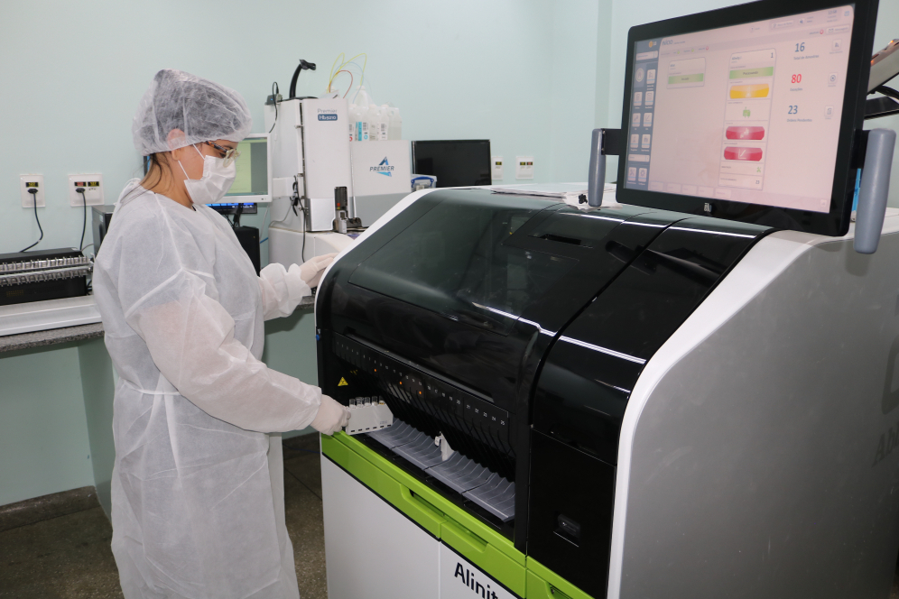 A FCecon, vinculada à Secretaria de Estado de Saúde (SES-AM), realizou 478.352 exames laboratoriais entre janeiro e agosto de 2025.