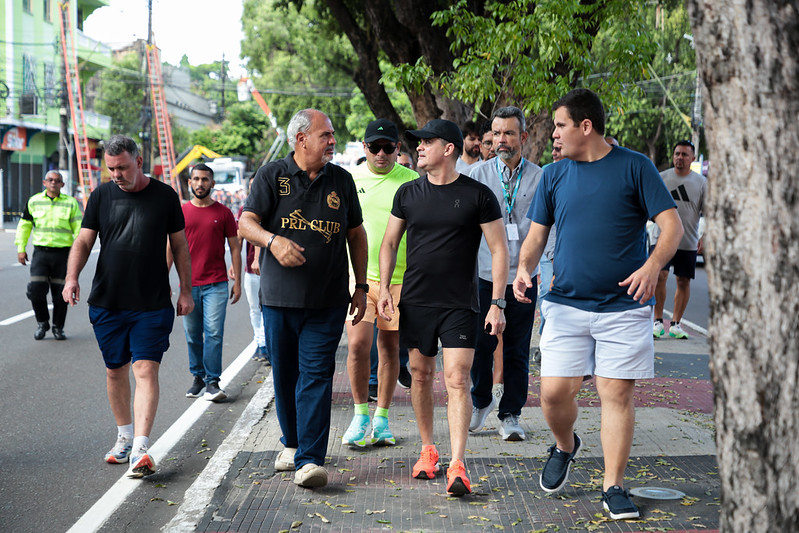 David Almeida inaugura Faixa Liberada na avenida Getúlio Vargas