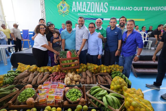 Wilson Lima investe R$ 440 mil em crédito e ações sociais em Itapiranga e Silves