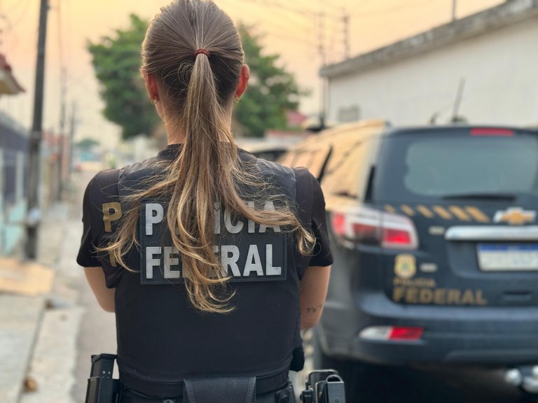 Polícia Federal deflagrou operação contra ex-funcionários da Caixa por suposto envolvimento em esquema de fraude no INSS.