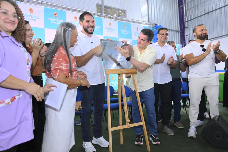 Prefeito David Almeida inaugura novo Centro de Educação Infantil no bairro Cidade de Deus - CMEI