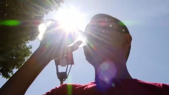 Manaus registrou nesta quarta a temperatura de 35°C, considerada a mais alta do ano até agora, segundo dados do Inmet.