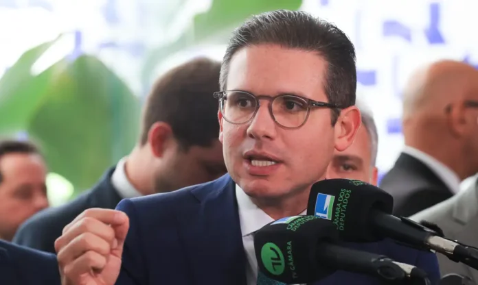 Motta afirma que isenção do IR pode entrar em pauta na semana que vem