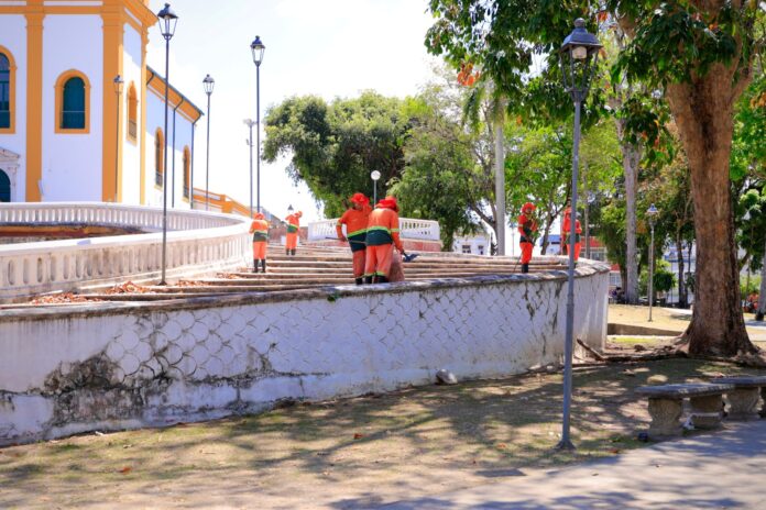 Prefeitura de Manaus encerra primeiro dia do ‘Mutirão no Centro’ com reforço em ações de segurança, assistência social e limpeza