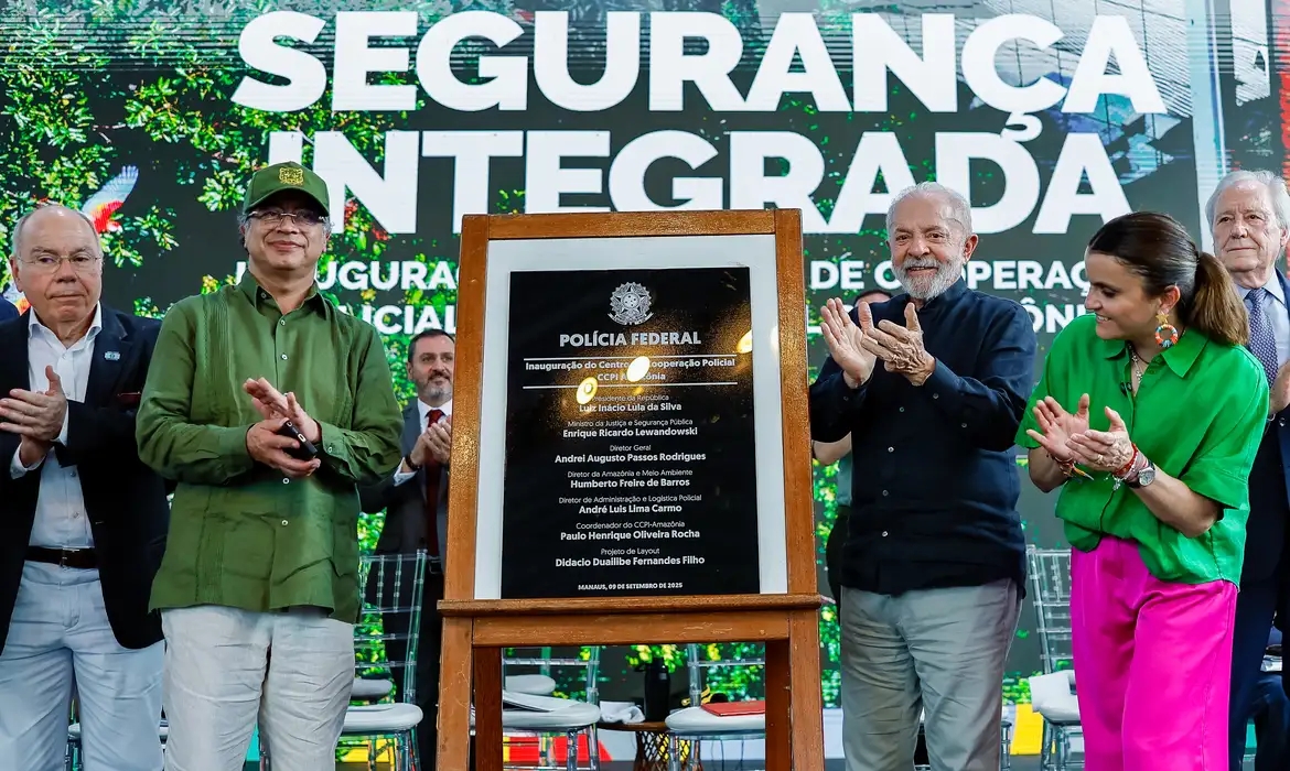 Lula: Amazônia não precisa de intervenção estrangeira