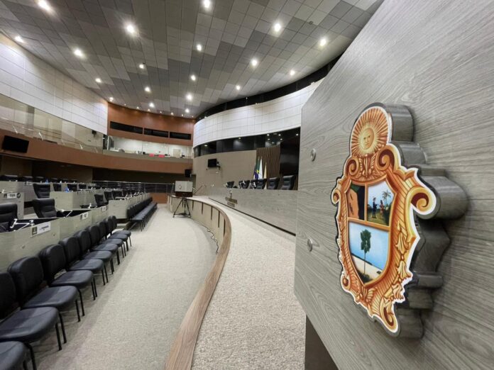 Projeto de reforma da Previdência foi enviado à Câmara Municipal de Manaus