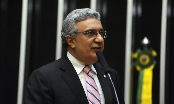 Laurez Moreira assumiu o governo de Tocantins após o afastamento do governador titular.