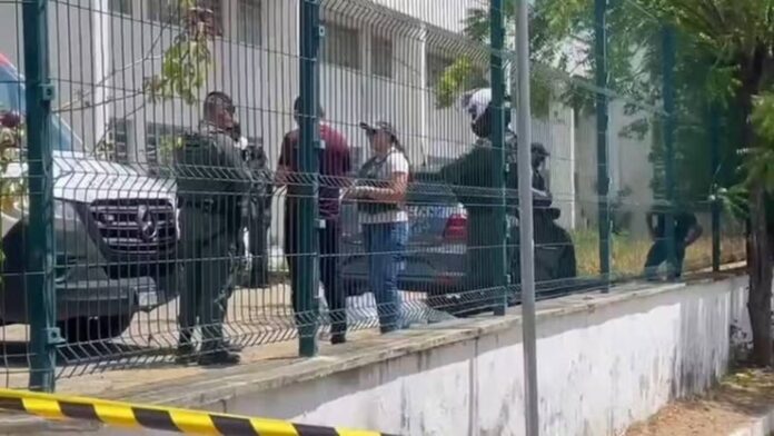 Escola no Ceará teria sido vítima de disparos por criminosos no lado de fora da instituição.