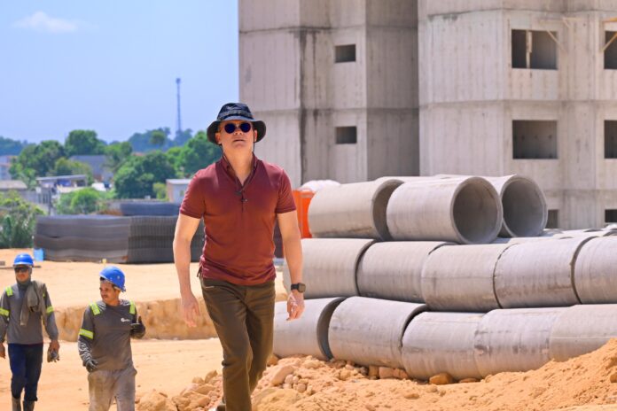 David Almeida vistoria obras do Minha Casa Minha Vida