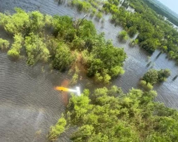 FAB intercepta avião vindo do Peru no Amazonas; piloto foi preso após entrar sem autorização no espaço aéreo brasileiro