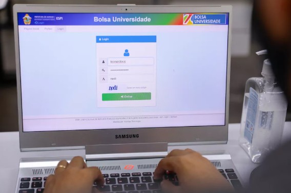 As inscrições para o Programa Bolsa Universidade (PBU) 2026 abrem às 10h desta segunda-feira (22) e seguem até as 13h do dia 2 de outubro.