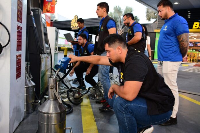 Operação Abastecimento Seguro: Ipem faz fiscalização para detectar fraudes eletrônicas em bombas de combustíveis