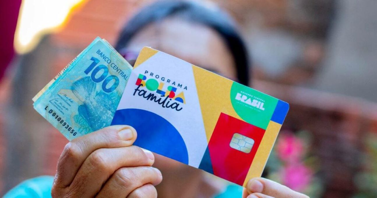 Bolsa Família de outubro será pago entre os dias 20 e 31 deste mês.
