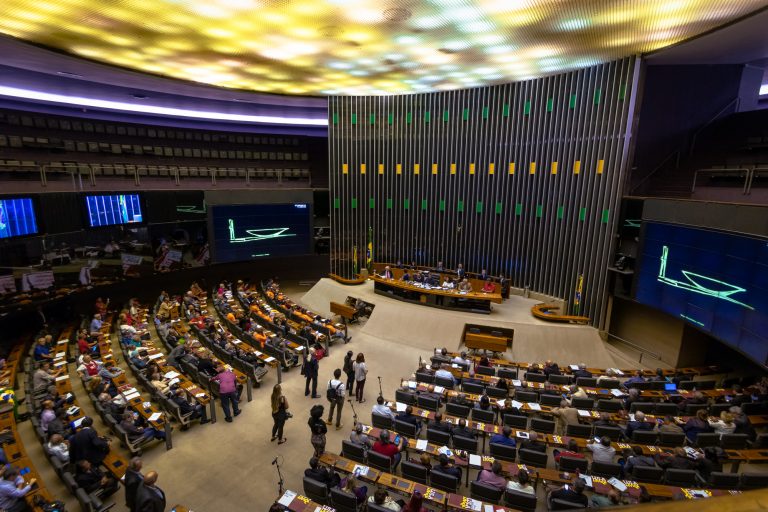 Câmara aumentou pena para crimes praticados por organizações criminosas.
