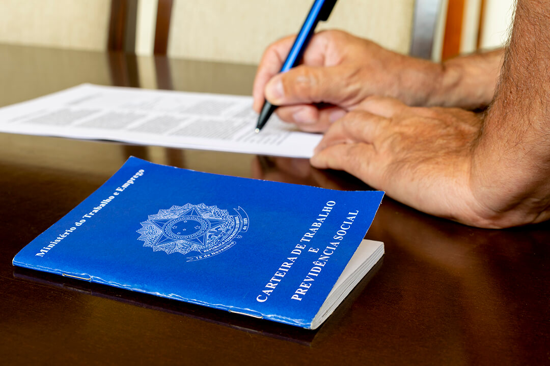 Oportunidades de emprego em diversas áreas estão entre as 243 vagas no Sine Amazonas disponíveis nesta quinta-feira (16).