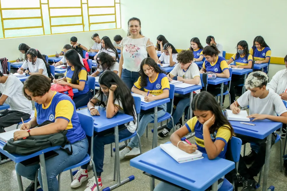 Carteira Nacional Docente será documento de identificação de profissionais para concessão de benefícios como crédito diferenciado e descontos.