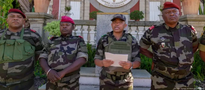 Um Golpe em Madagáscar abala o país. Entenda os detalhes da crise que levou os militares ao poder e à fuga do presidente Andry Rajoelina.