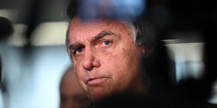 Entenda os próximos passos da defesa de Bolsonaro e quais são os recursos no STF cabíveis após a publicação do acórdão da condenação.