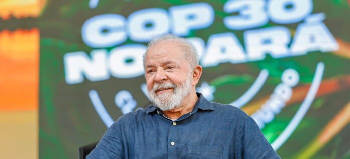 Lula inspeciona obras da COP30 em Belém em meio a avanços e crises