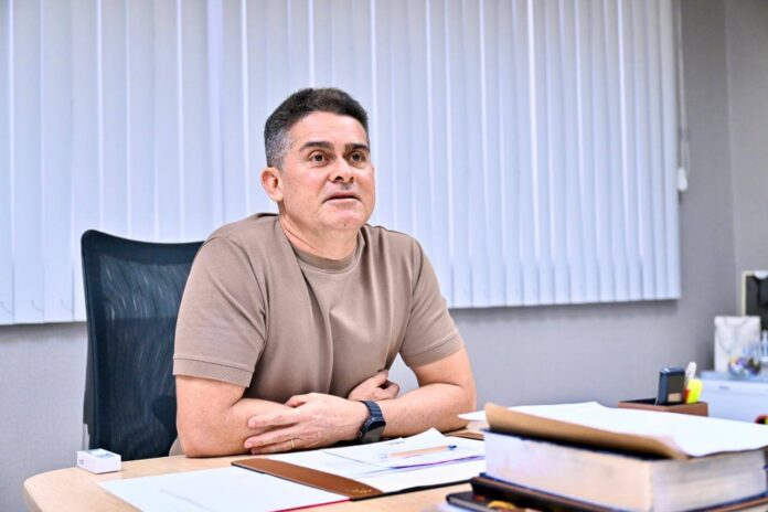 Prefeito desmente rumores sobre compra de radar meteorológico milionário. Prefeitura esclarece que não houve gastos e reforça transparência.
