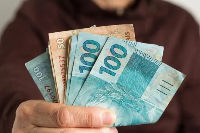 Este lote do abono salarial é destinado a trabalhadores que tiveram seus dados enviados de forma incompleta ao governo federal.