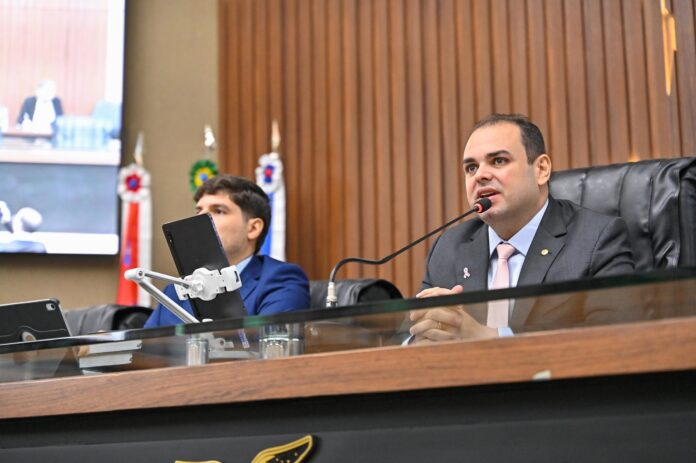 Faltam poucos dias para se inscrever no concurso da Aleam. São vagas para nível médio e superior com cadastro reserva e contratação imediata.