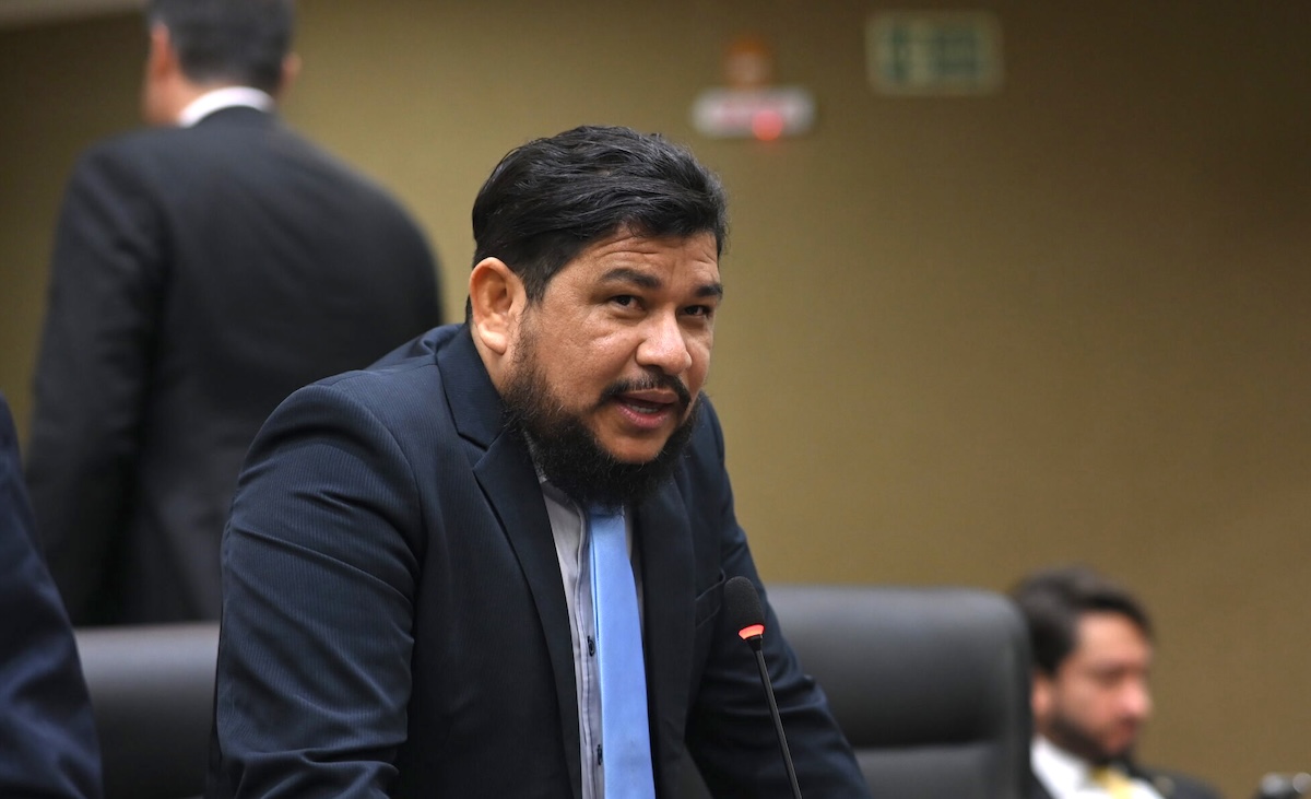 Rachadinha em Manaus: Vereador Rosinaldo Bual é preso em operação do MPAM